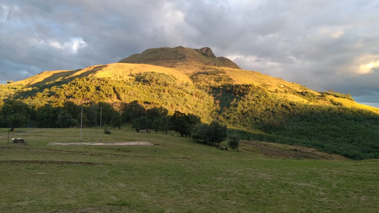 Ons word gegroet deur die berg